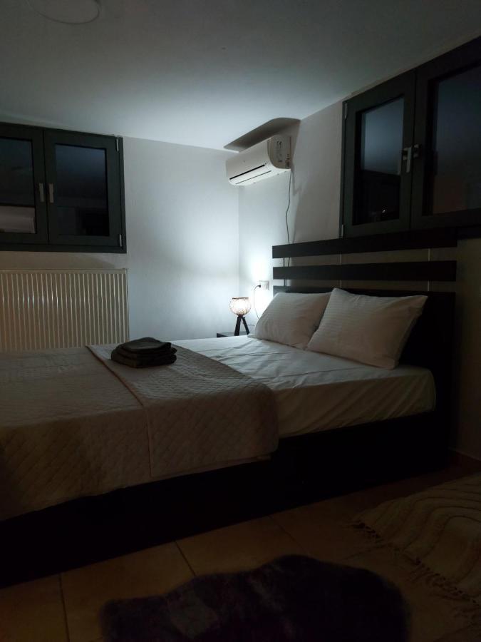 Square Apartment